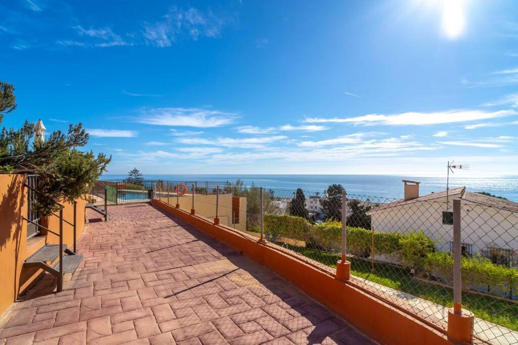 Adosado Con Vistas Al Mar Desde La Piscina Con Bbq Villa Velez Malaga Exterior photo